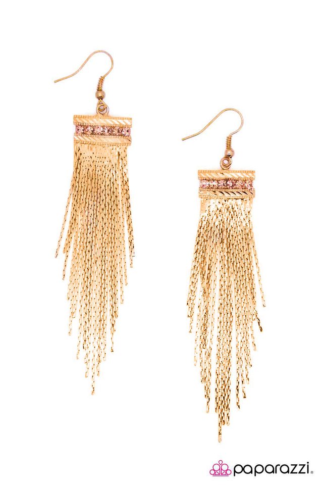 Paparazzi ♥ Fringe Worthy - Gold ♥ Earrings