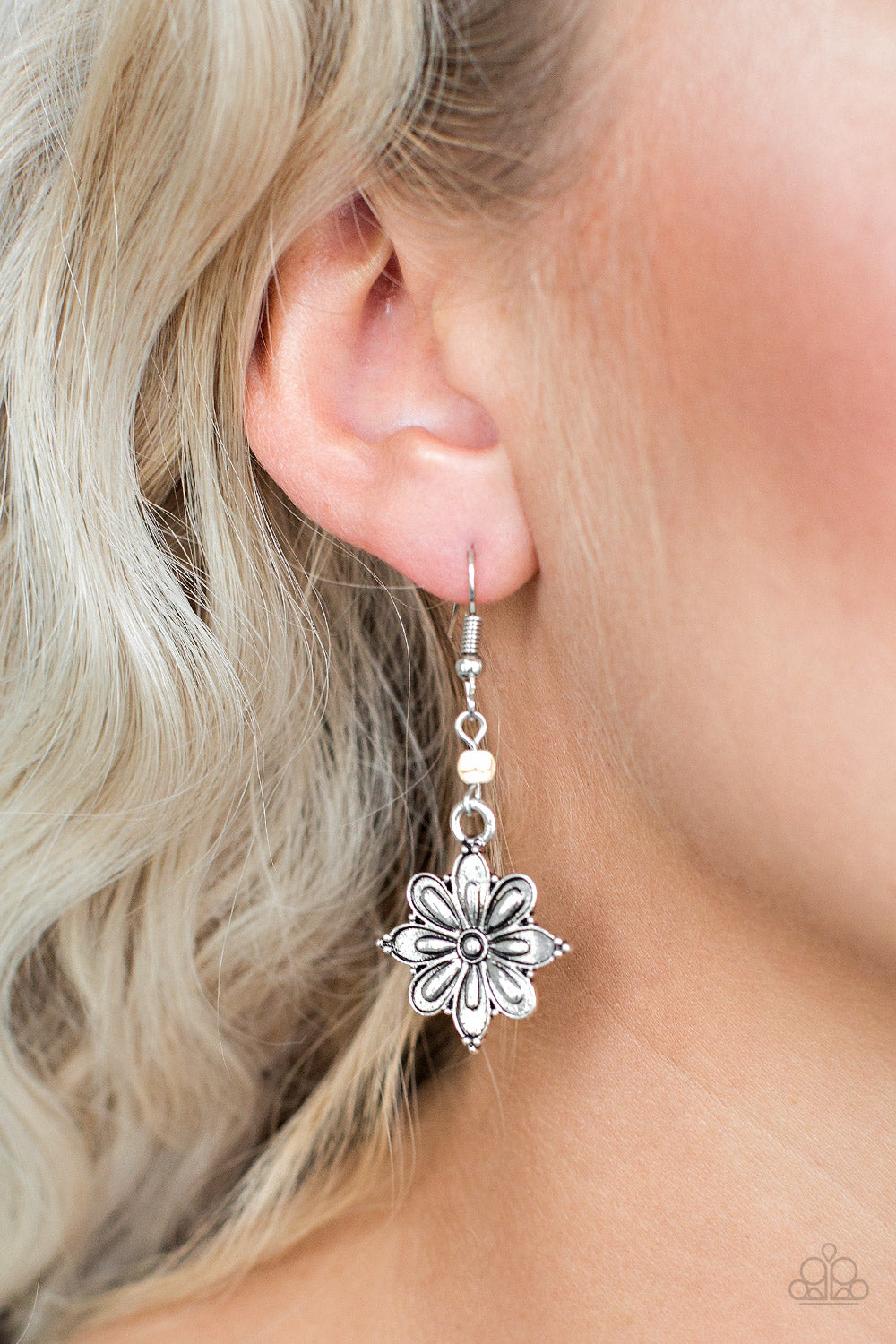 Paparazzi ♥ Cactus Blossom - White ♥ Earrings