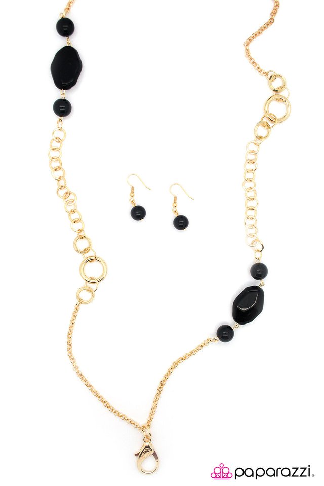 Paparazzi ♥ Working For the Weekend - Gold ♥ Lanyard