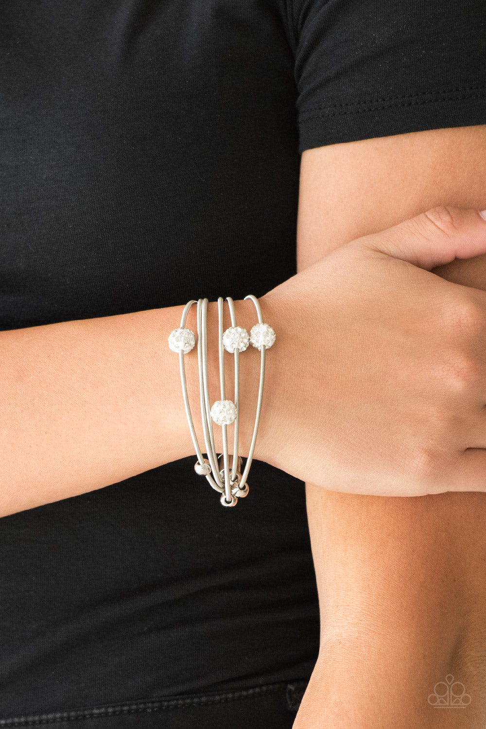 Paparazzi ♥ Marvelously Magnetic - White ♥ Bracelet