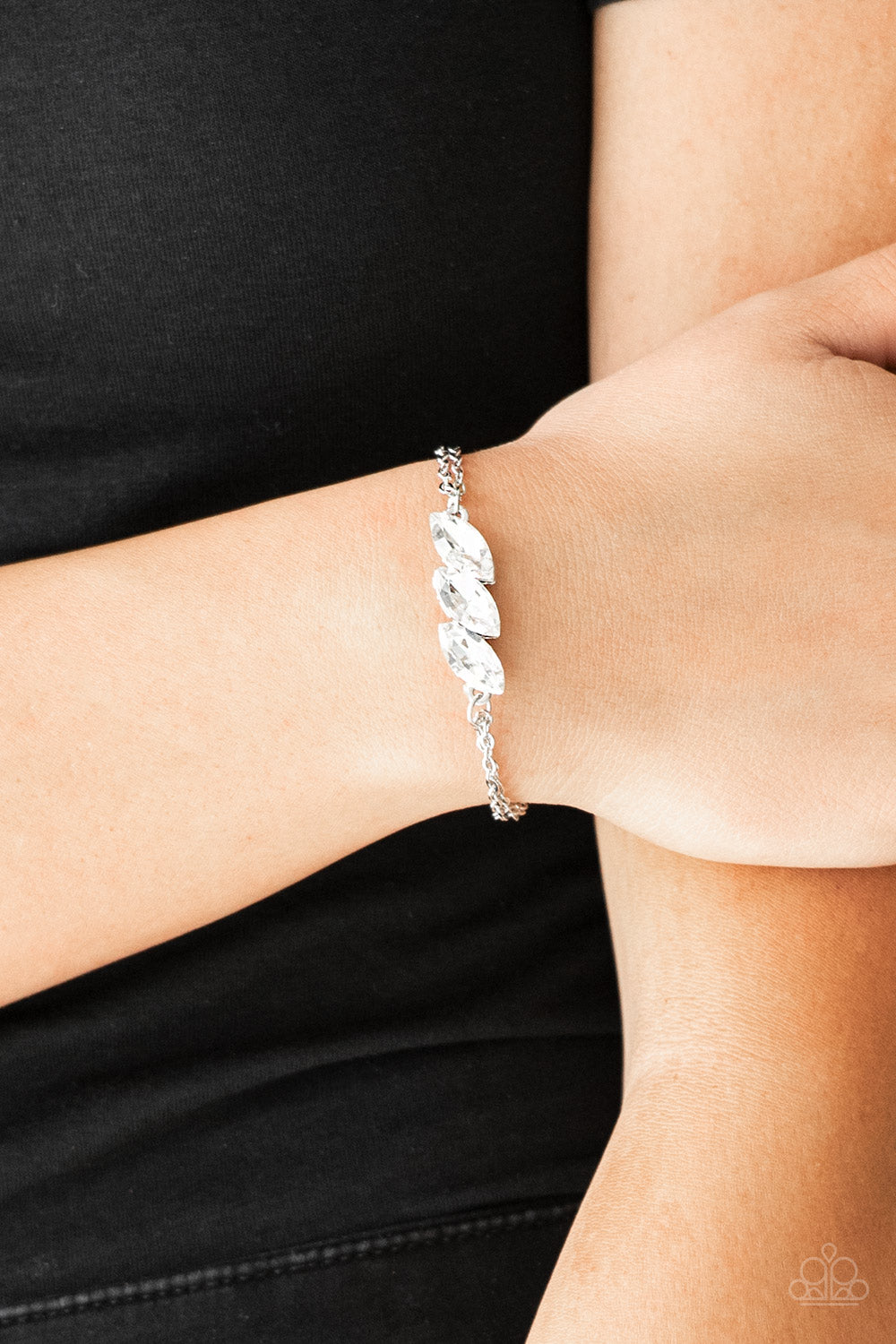 Paparazzi ♥ Pretty Priceless - White ♥ Bracelet