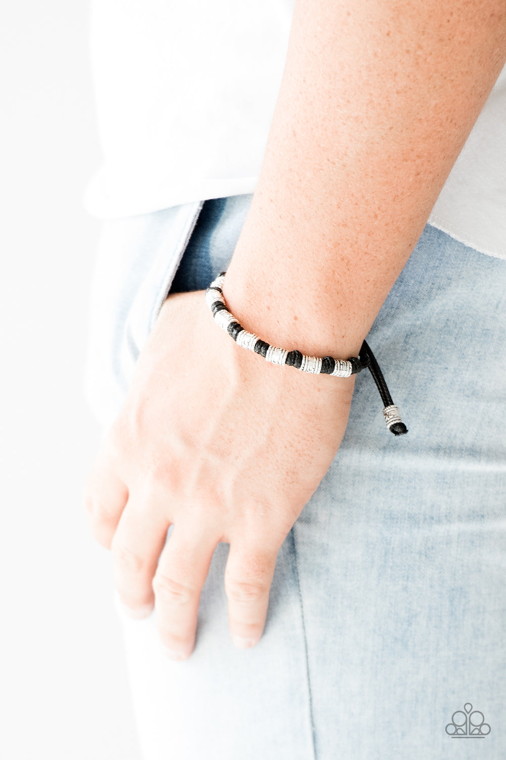 Paparazzi ♥ Port Of Call - Black ♥ Bracelet