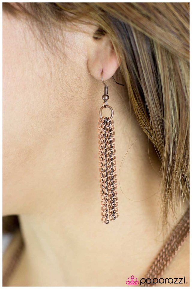 Paparazzi ♥ The Love Connection - Copper ♥ Necklace