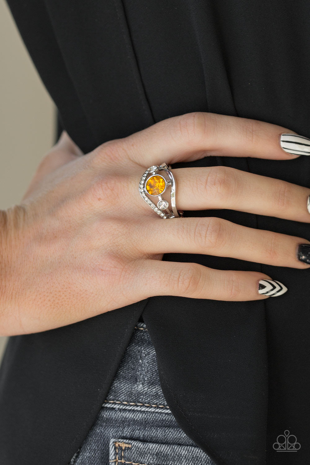 Paparazzi ♥ Rich With Richness - Yellow ♥ Ring