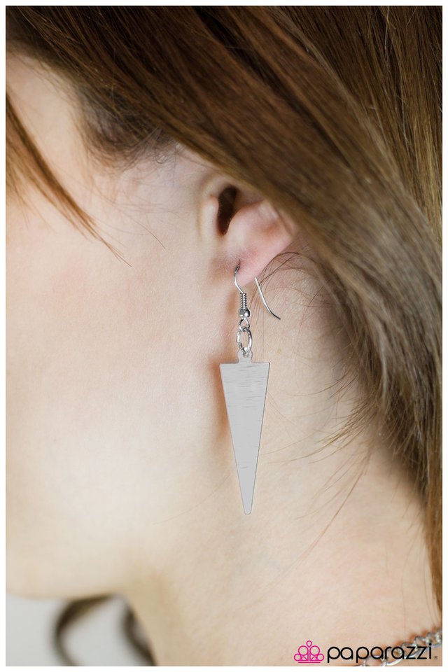 Paparazzi ♥ Spike it Rich - Silver ♥ Necklace