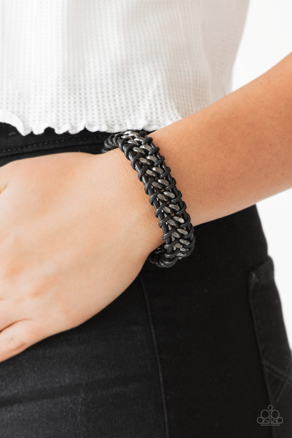 Paparazzi ♥ Racer Edge - Black ♥ Bracelet