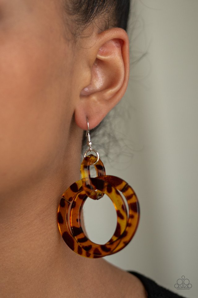 Paparazzi ♥ Retro Riviera - Brown ♥ Earrings
