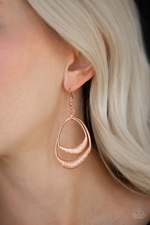 Paparazzi ♥ Follow The Beaten Path - Copper ♥ Earrings
