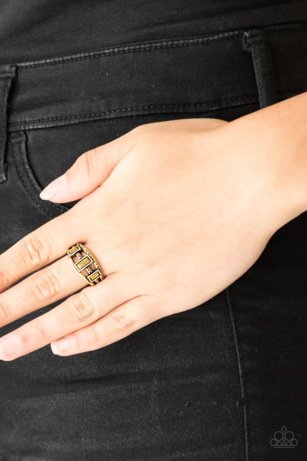Paparazzi ♥ Noble Nova - Brass ♥ Ring