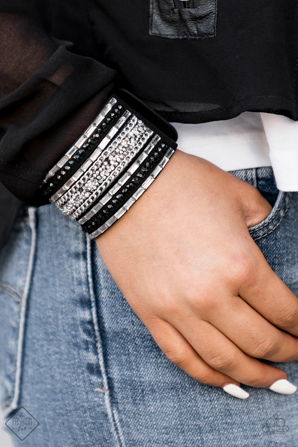 Paparazzi ♥ Rhinestone Rumble - Black ♥ Bracelet