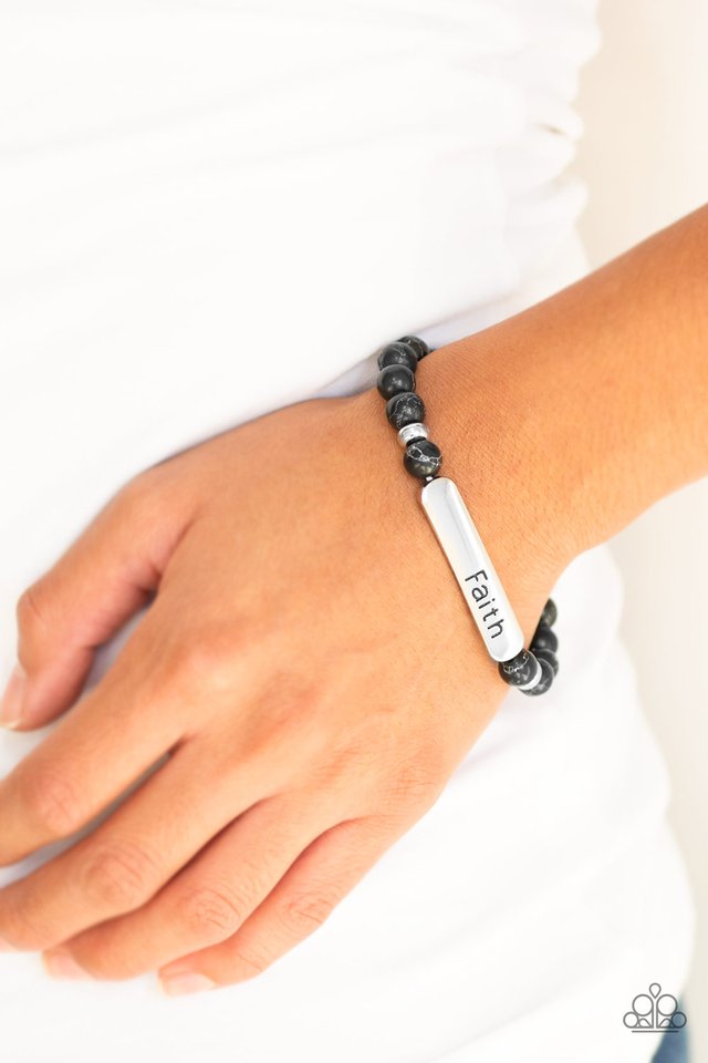 Paparazzi ♥ Fearless Faith - Black ♥ Bracelet