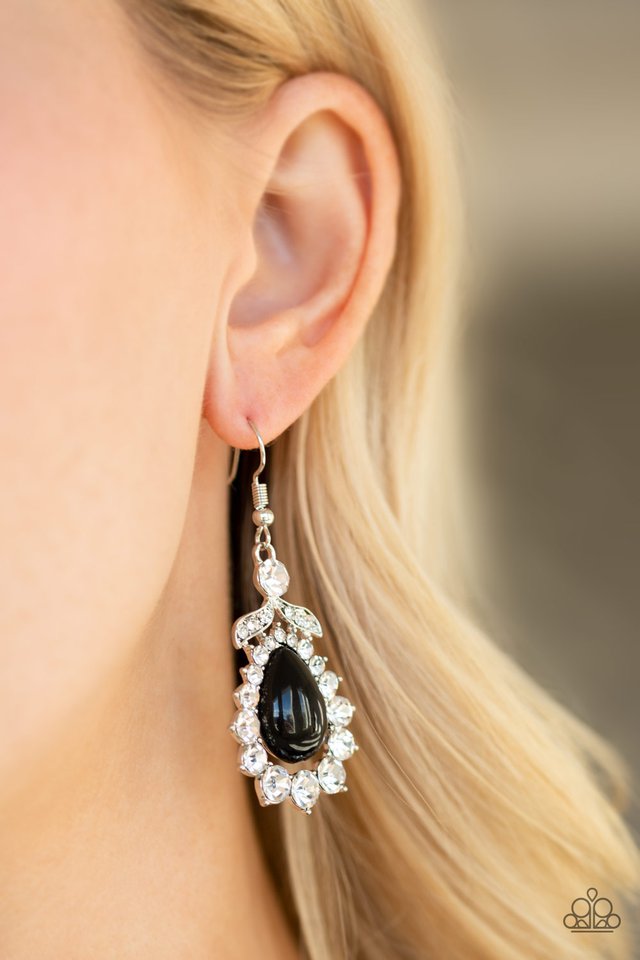 Paparazzi ♥ Award Winning Shimmer - Black ♥ Earrings