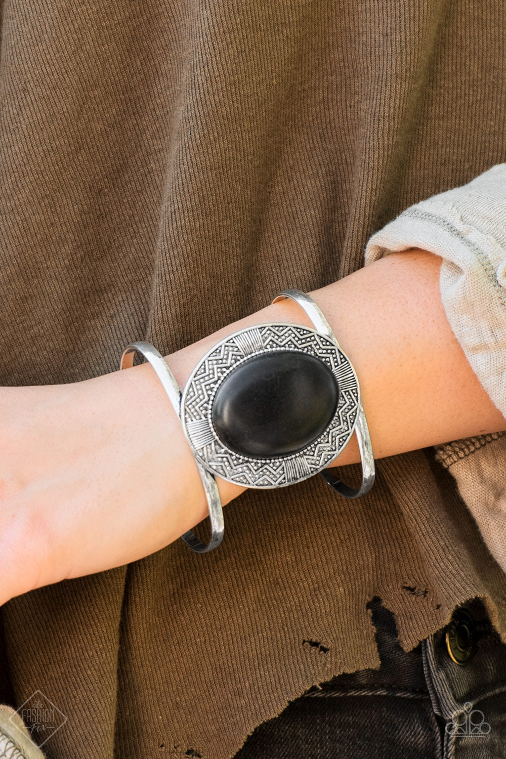 Paparazzi ♥ Lasting Landmark - Black ♥ Bracelet