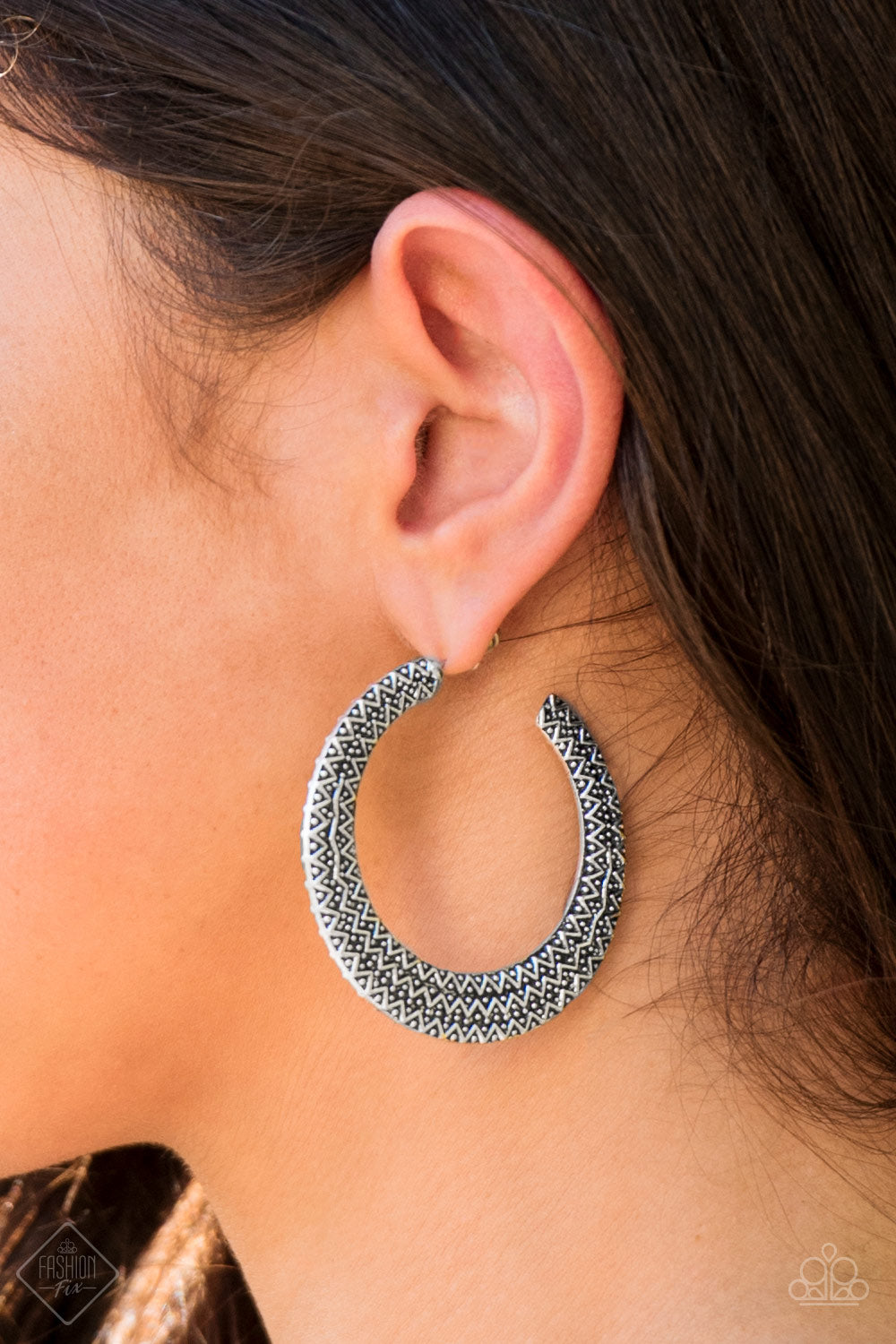 Paparazzi ♥ Talk About Texture - Silver ♥ Earrings