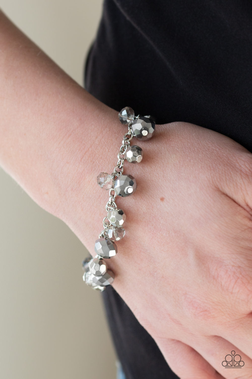 Paparazzi ♥ Brilliantly Burlesque - Silver ♥ Bracelet