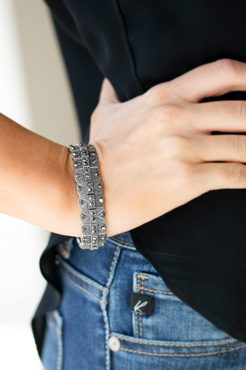 Paparazzi ♥ Modern Magnificence - Silver ♥ Bracelet