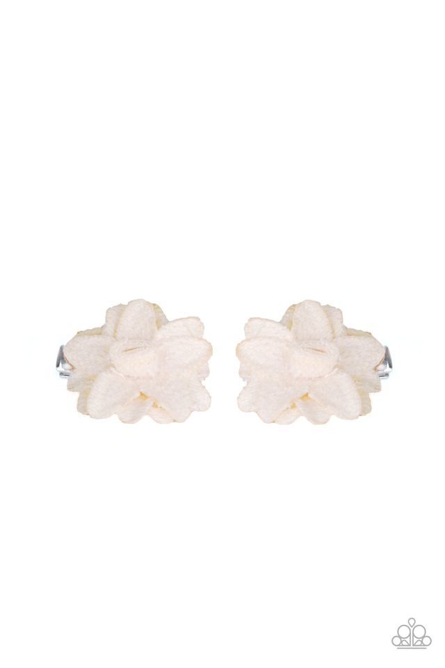 Paparazzi ♥ Lovely In Lilies - White ♥ Hair Clip