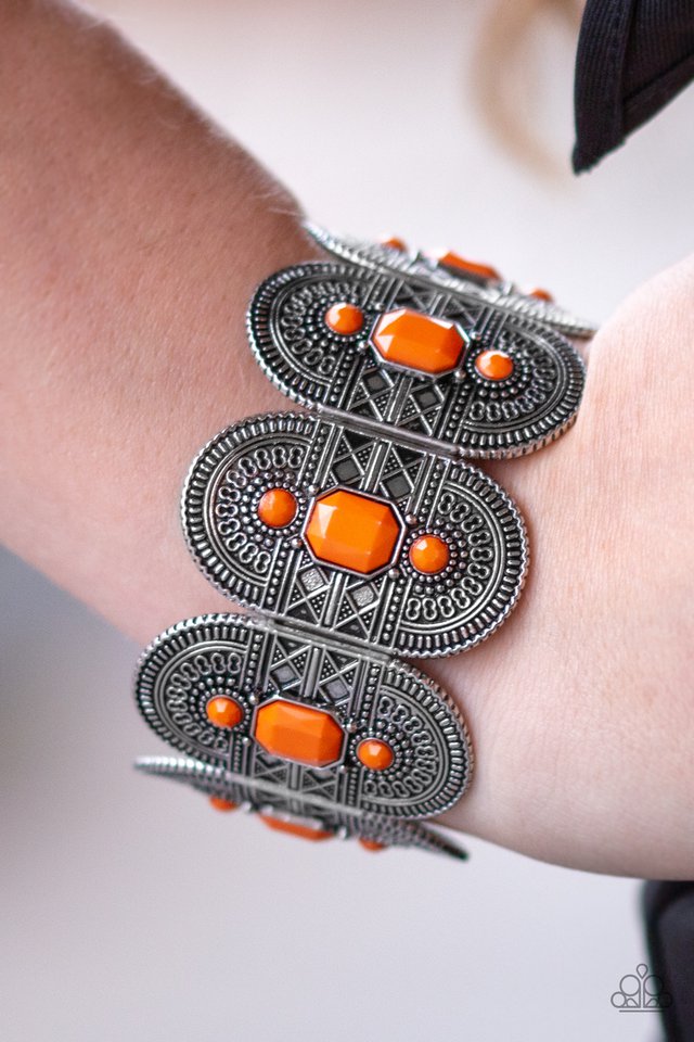 Paparazzi ♥ Turn Up The TROPICAL Heat - Orange ♥ Bracelet