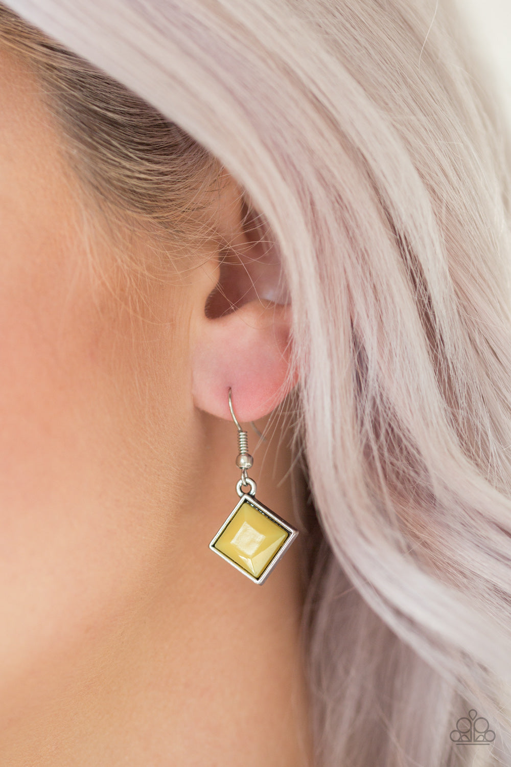 Paparazzi ♥ Feeling Inde-PENDANT - Yellow ♥ Necklace