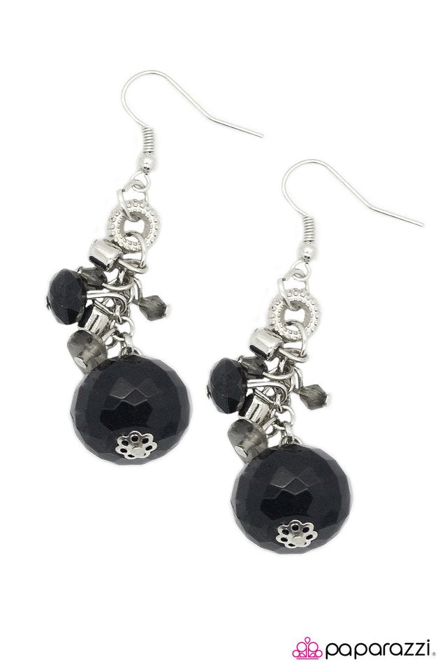 Paparazzi ♥ A Cinderella Story - Black ♥ Earrings
