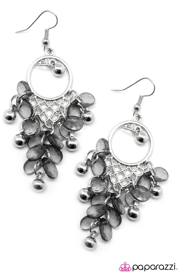 Paparazzi ♥ Daydreaming - Silver ♥ Earrings