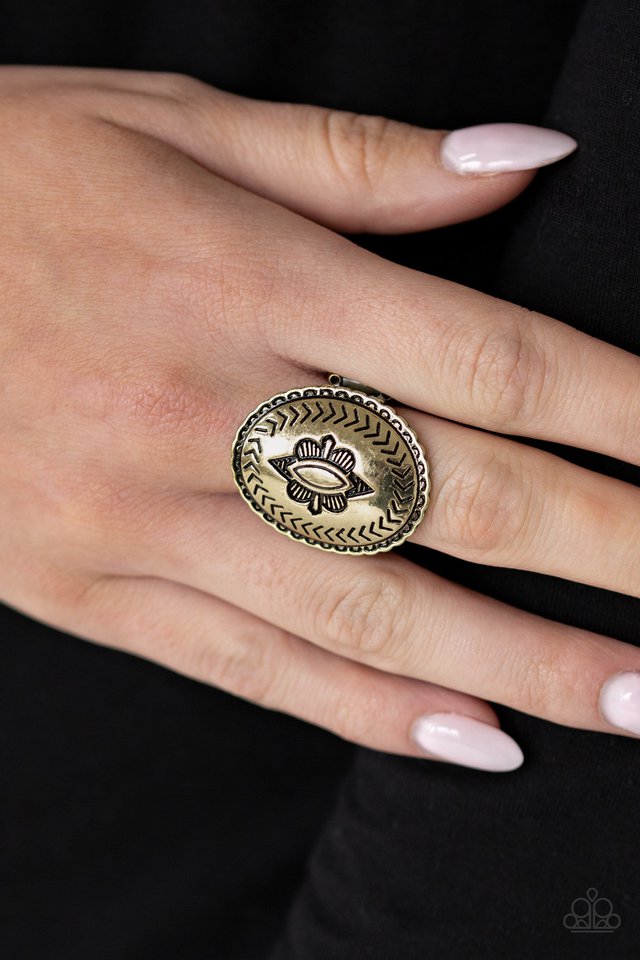 Paparazzi ♥ Down And Outback - Brass ♥ Ring