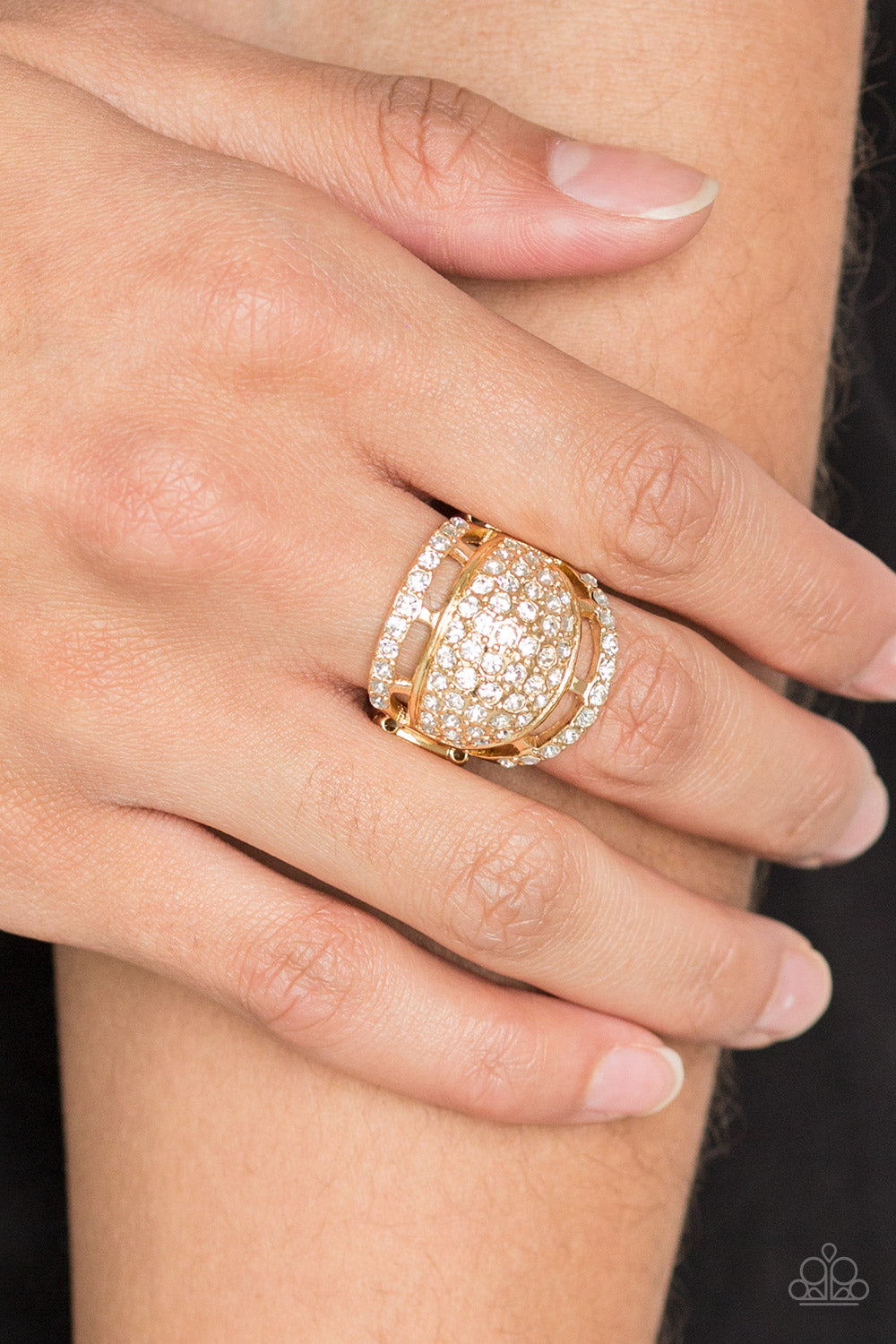 Paparazzi ♥ The Seven-FIGURE Itch - Gold ♥ Ring