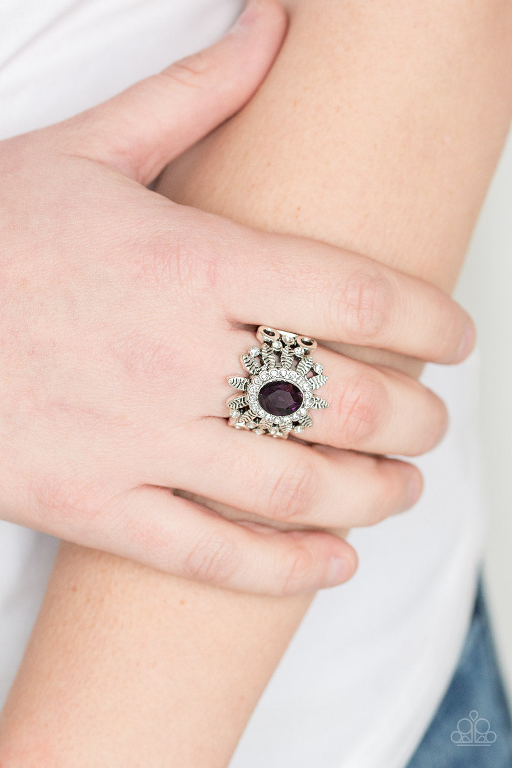Paparazzi ♥ Burn Bright - Purple ♥ Ring