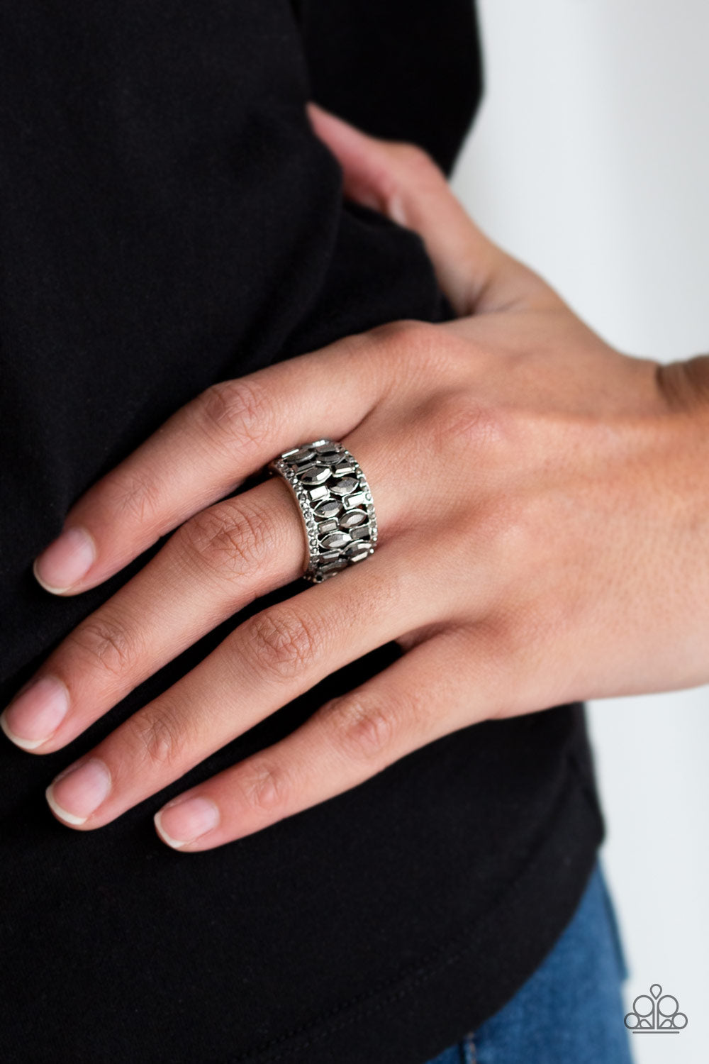 Paparazzi ♥ Treasure Trove Tribute - Silver ♥ Ring