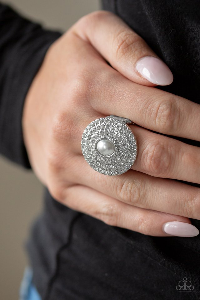 Paparazzi ♥ Royal Ranking - White ♥ Ring