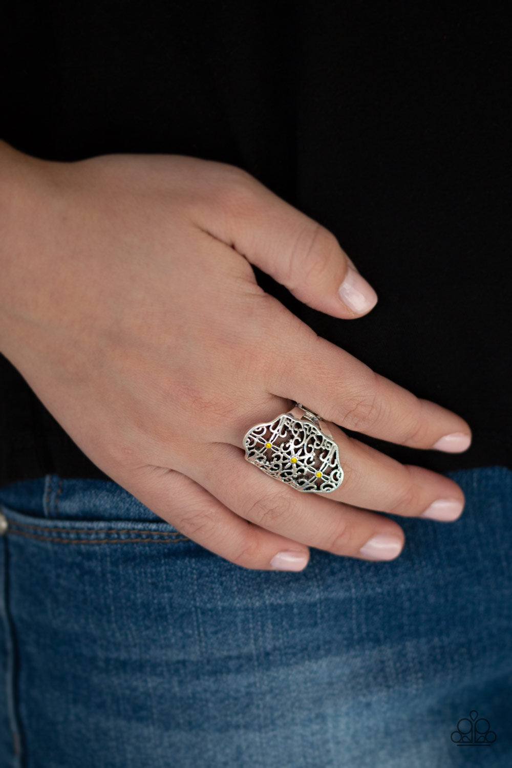 Paparazzi ♥ Botanical Beam - Yellow ♥ Ring