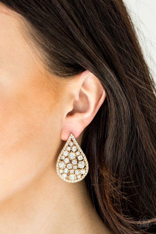 Paparazzi ♥ REIGN-Storm - Gold ♥ Post Earrings
