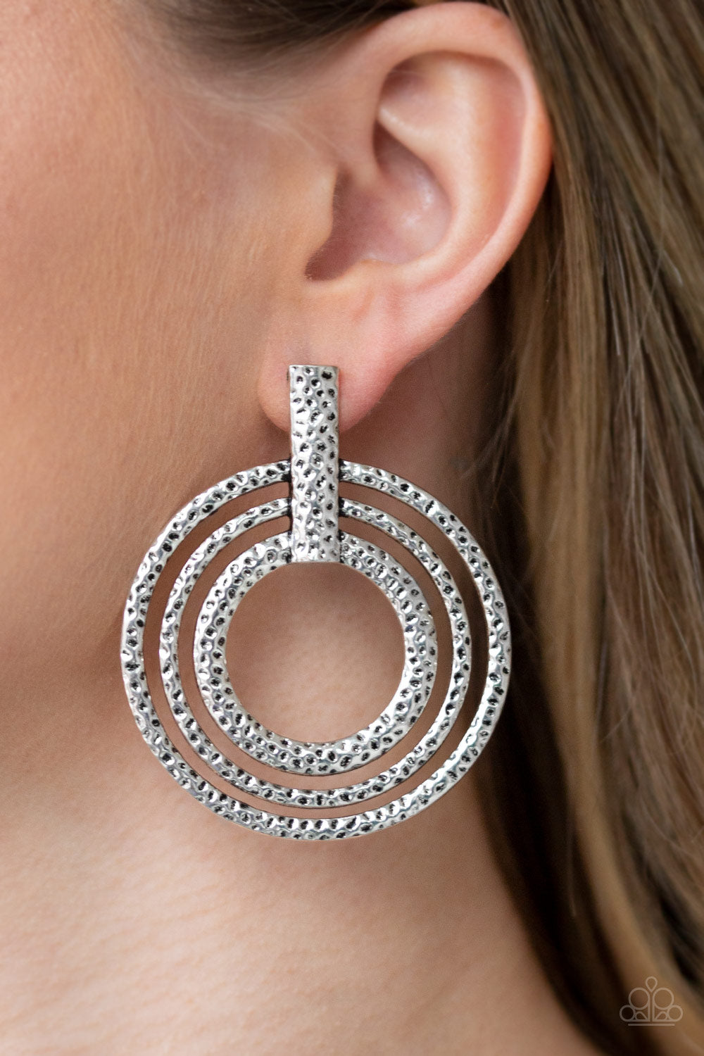 Paparazzi ♥ Ever Elliptical - Silver ♥ Post Earrings