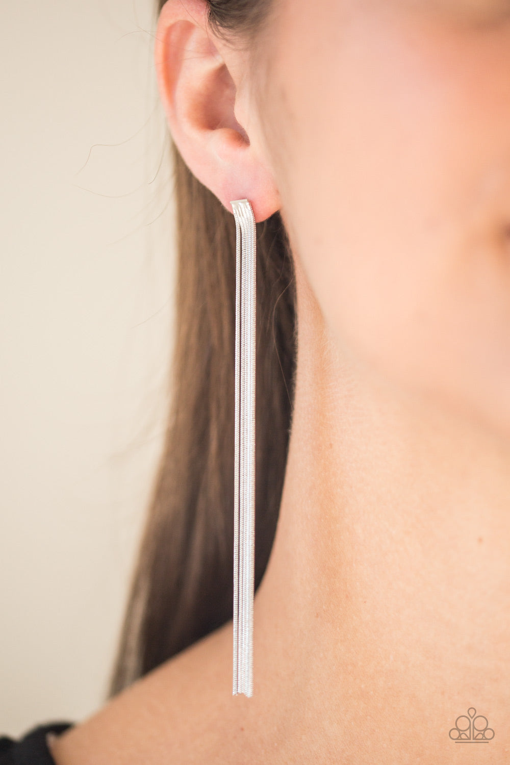 Paparazzi ♥ Head To Toe Dazzle - Silver ♥ Post Earrings