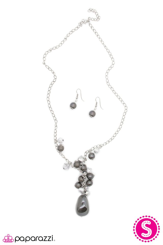 Paparazzi ♥ Along For The Ride - Silver ♥ Necklace