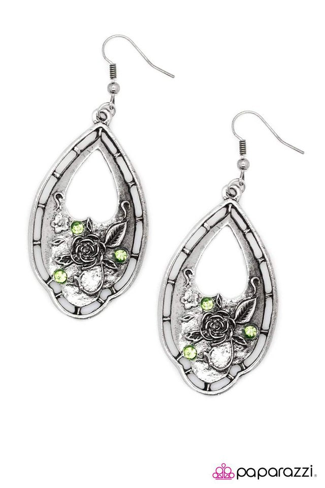 Paparazzi ♥ Decorated Detail - Green ♥ Earrings