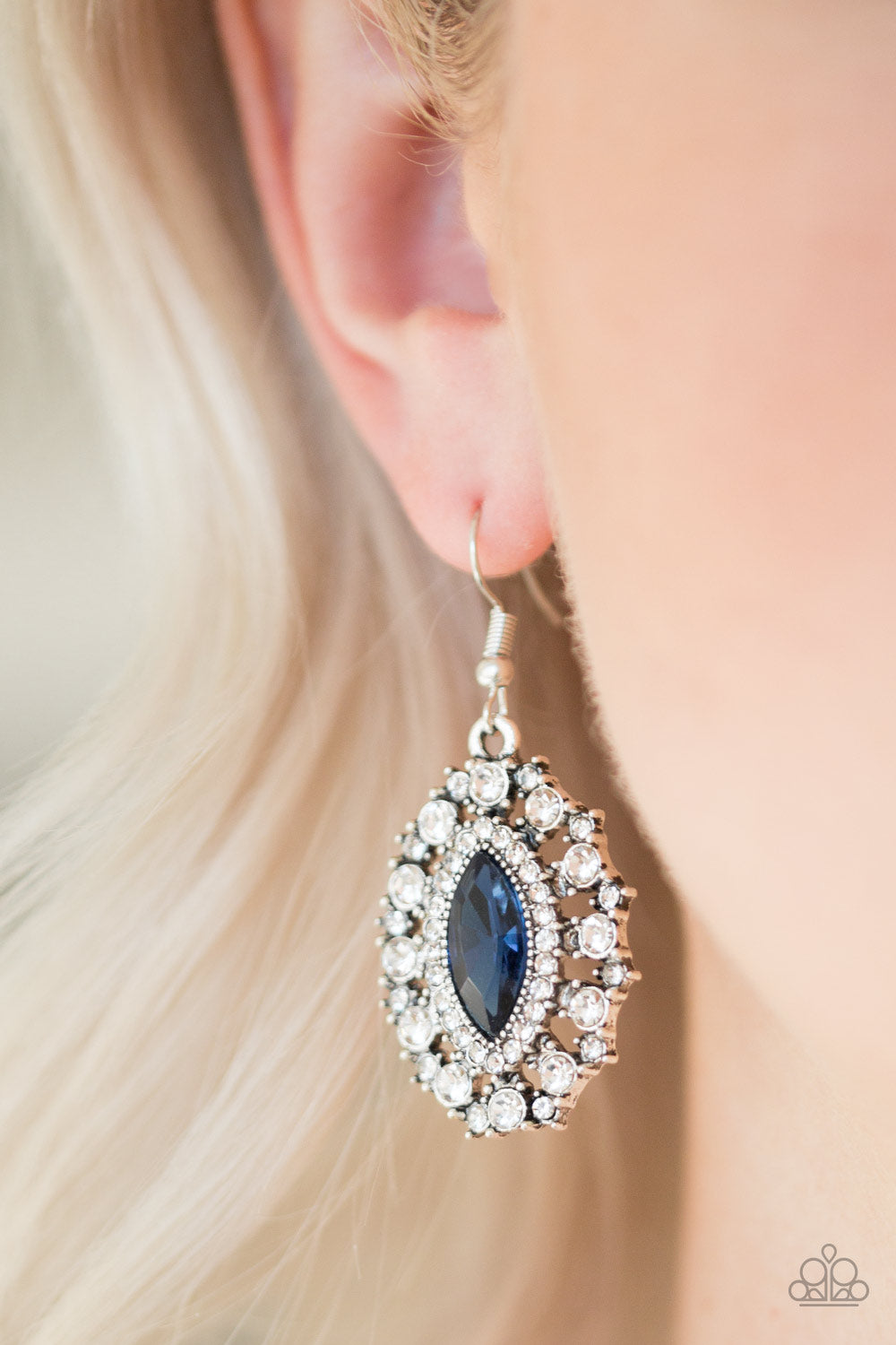 Paparazzi ♥ Long May She Reign - Blue ♥ Earrings