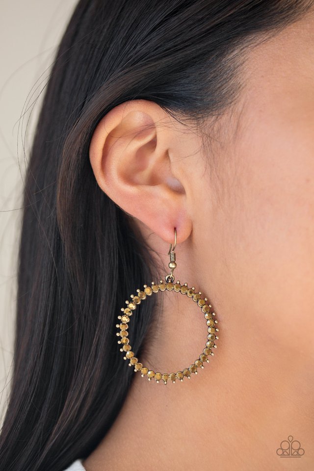 Paparazzi ♥ Spark Their Attention - Brass ♥ Earrings