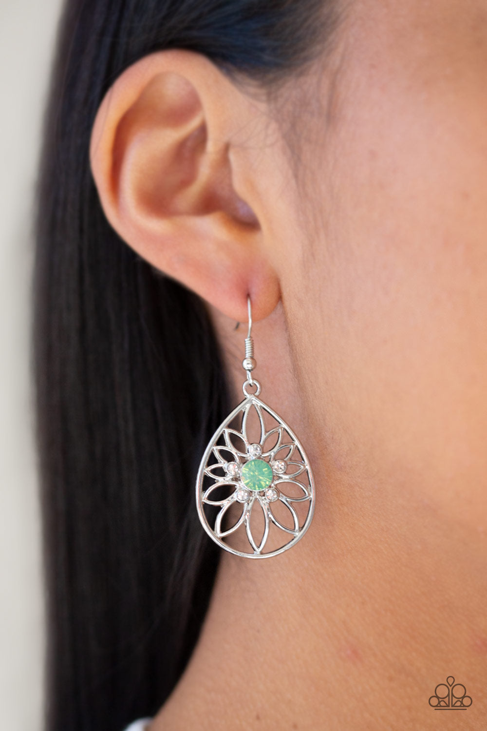 Paparazzi ♥ Take It GLOW - Green ♥ Earrings
