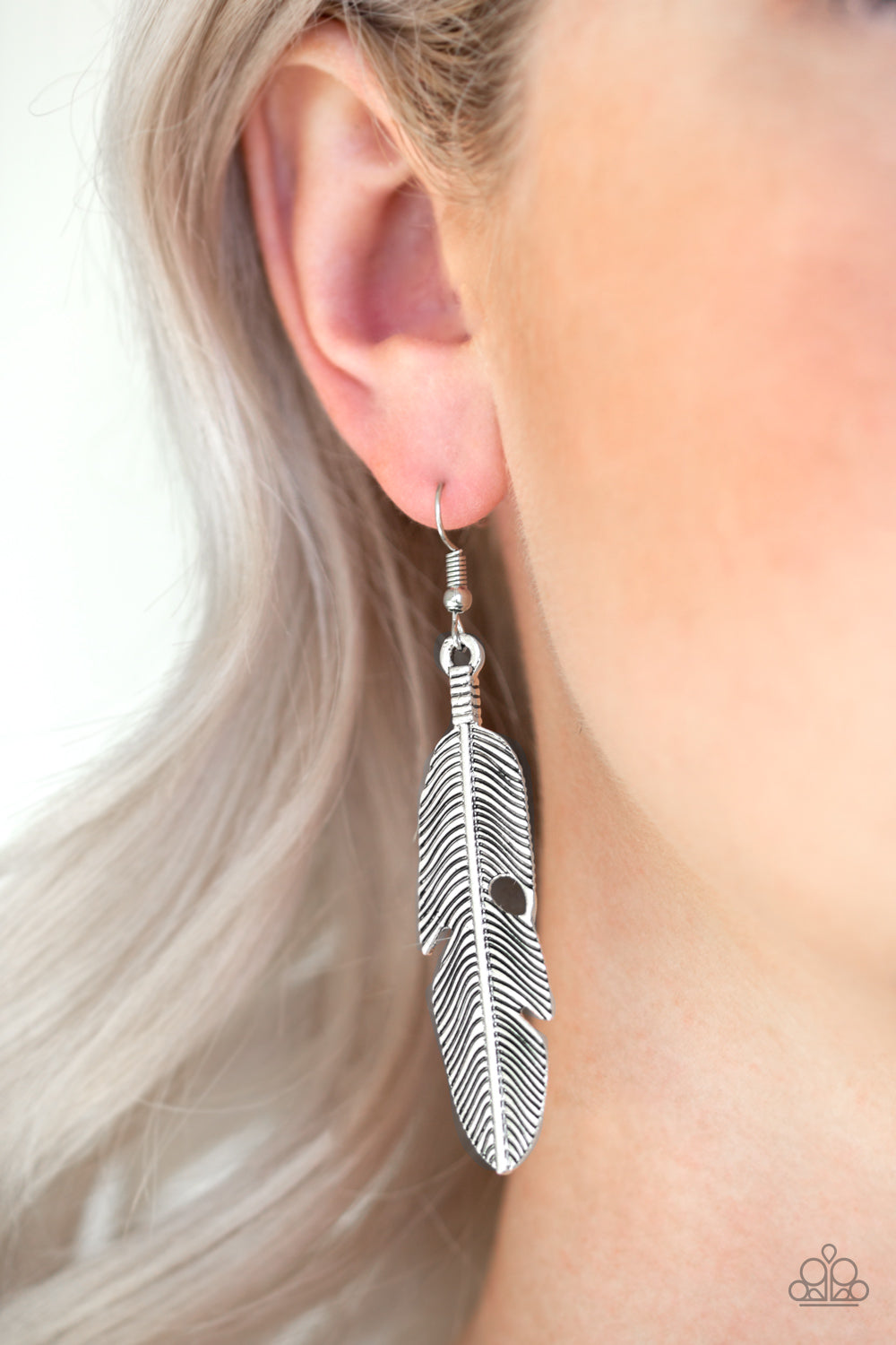 Paparazzi ♥ Feathers QUILL Fly - Silver ♥ Earrings