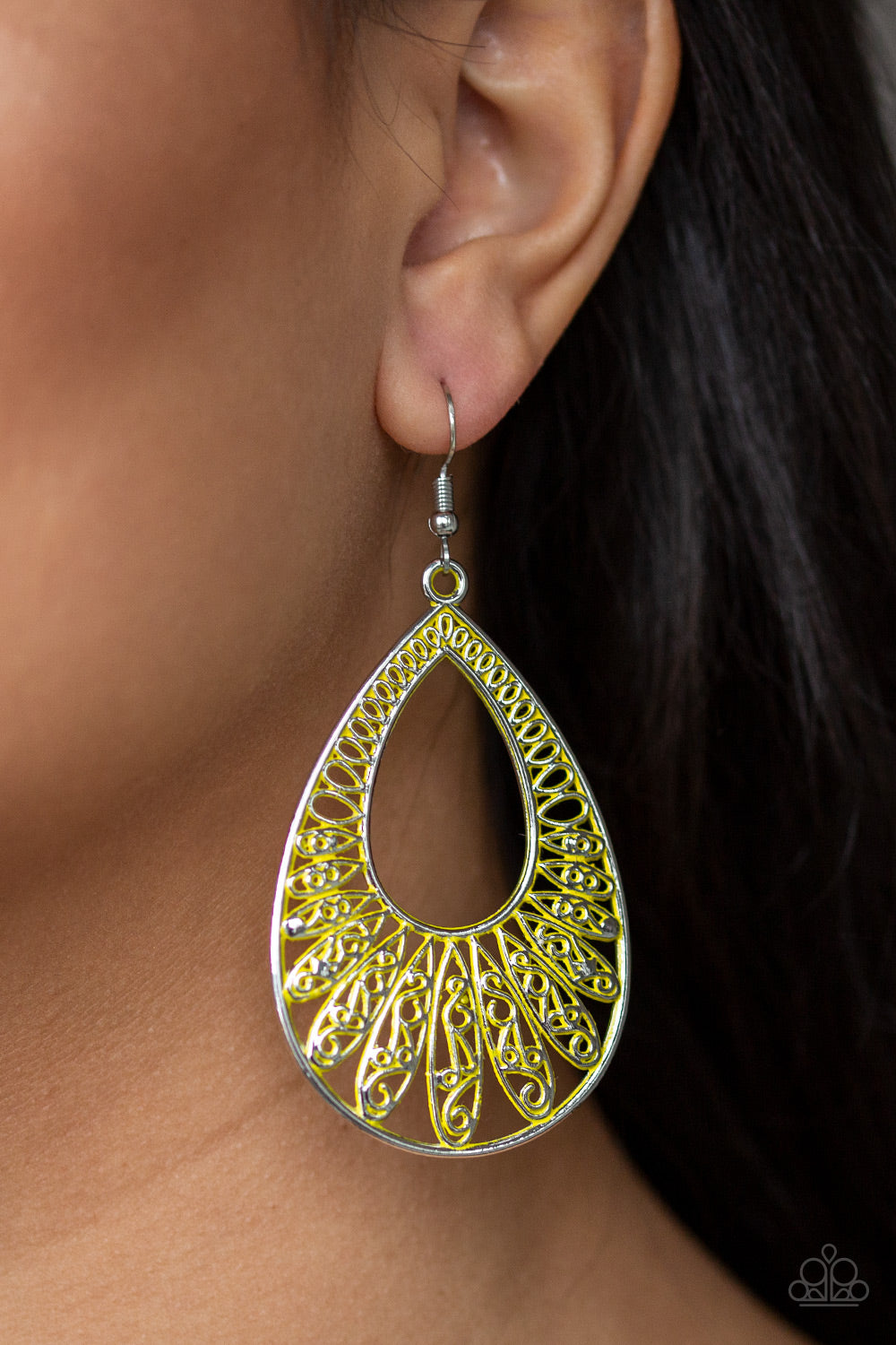 Paparazzi ♥ Flamingo Flamenco - Yellow ♥ Earrings