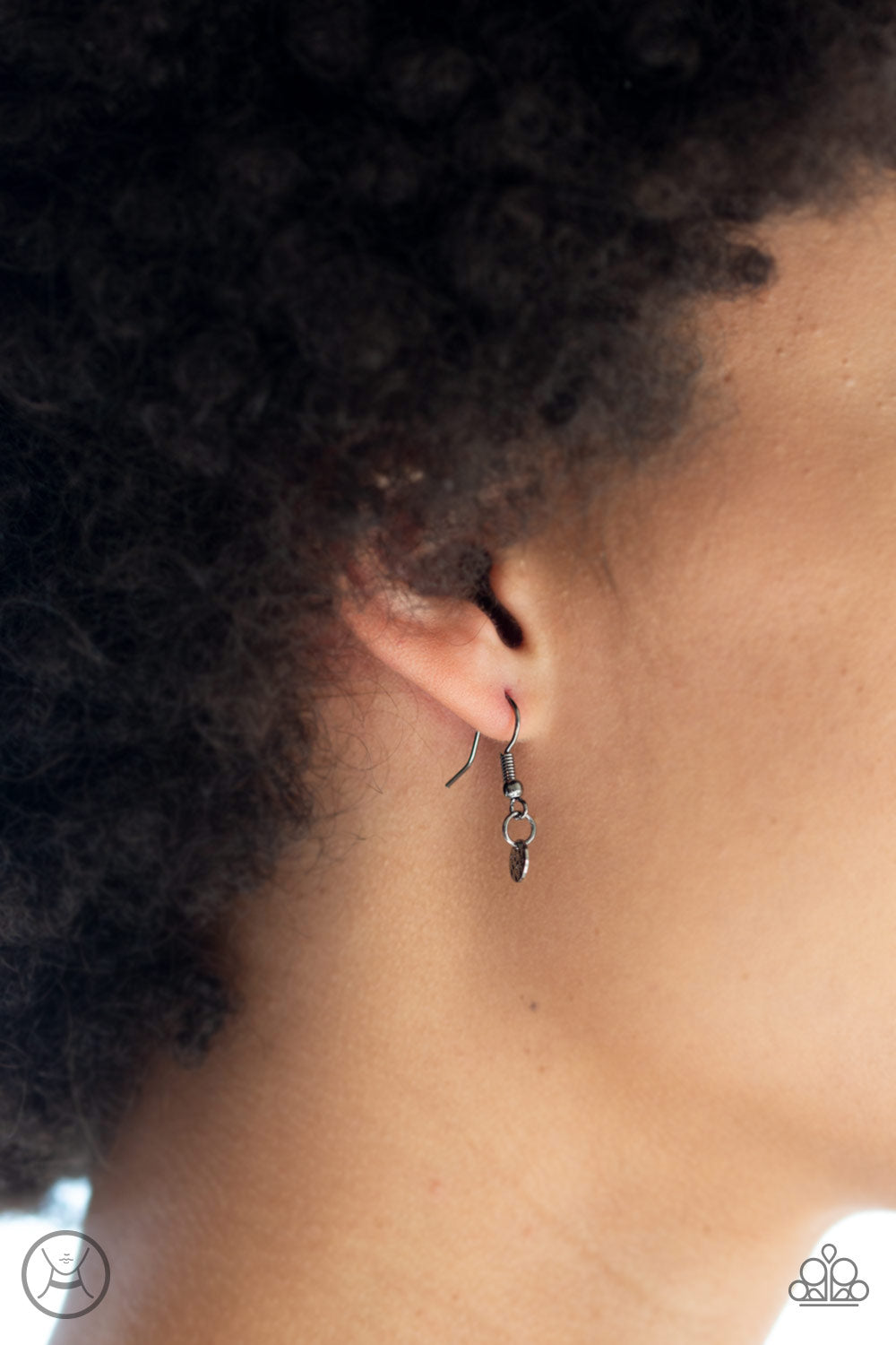 Paparazzi ♥ Summer Spotlight - Black ♥ Necklace