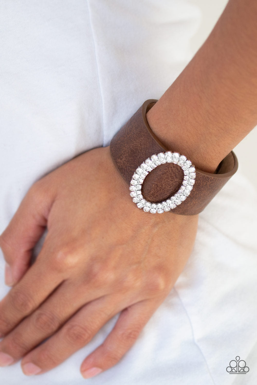 Paparazzi ♥ Center Stage Starlet - Brown ♥ Bracelet