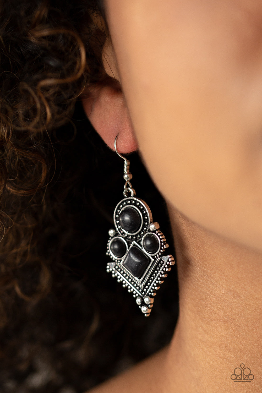 Paparazzi ♥ So Sonoran - Black ♥ Earrings