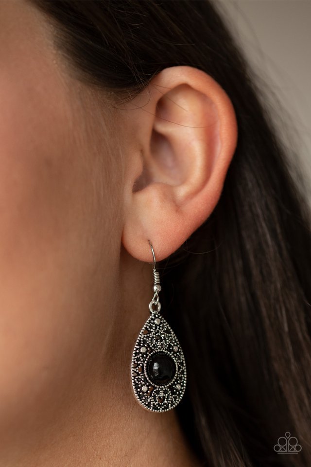Paparazzi ♥ From POP To Bottom - Black ♥ Earrings