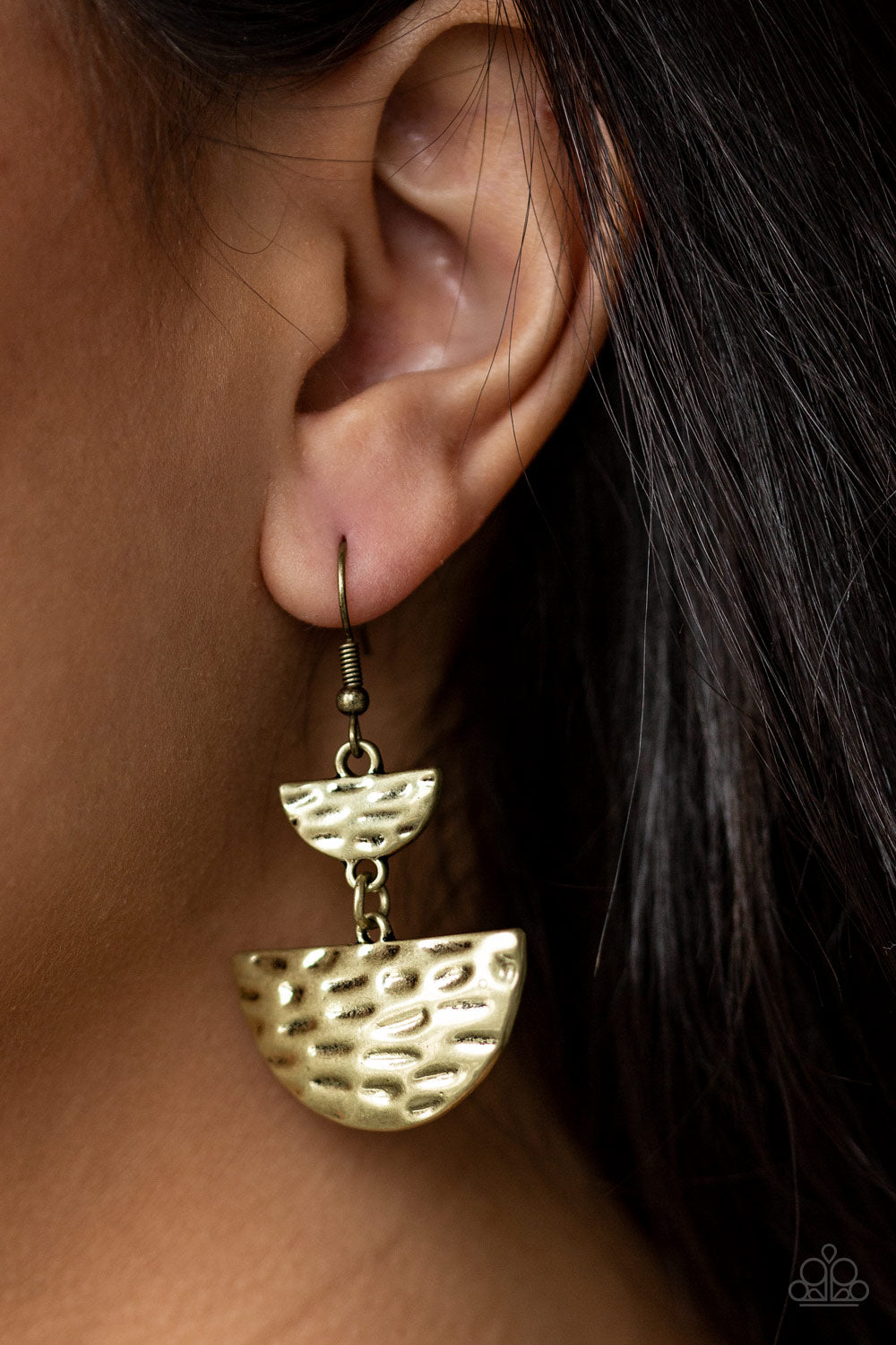 Paparazzi ♥ Triassic Triangles - Brass ♥ Earrings