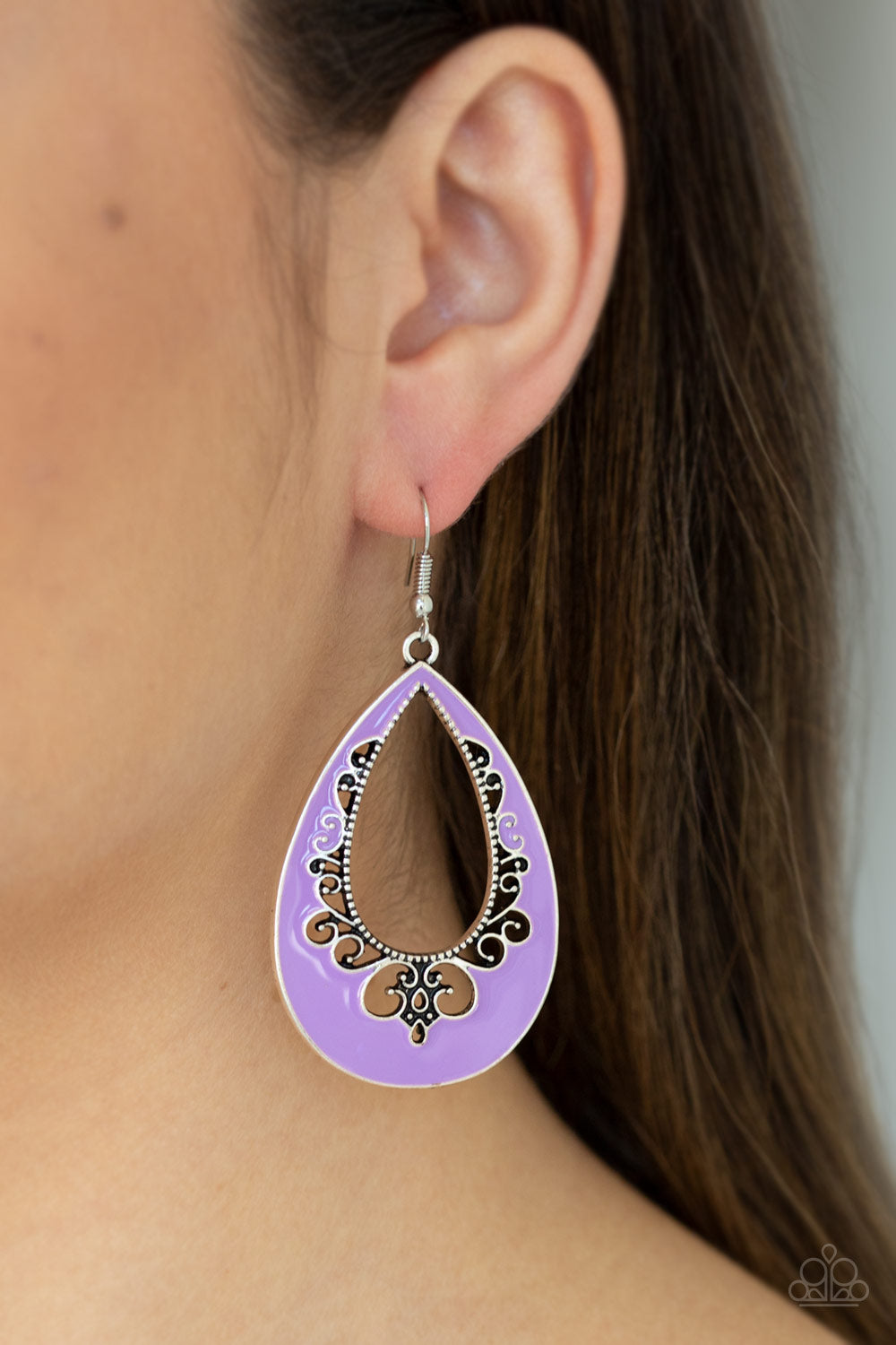Paparazzi ♥ Compliments To The CHIC - Purple ♥ Earrings