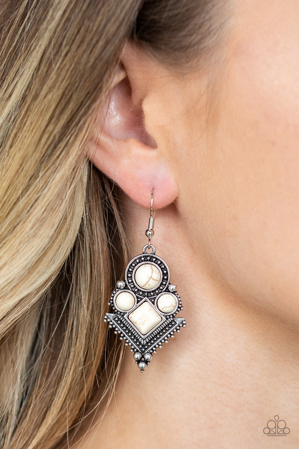 Paparazzi ♥ So Sonoran - White ♥ Earrings