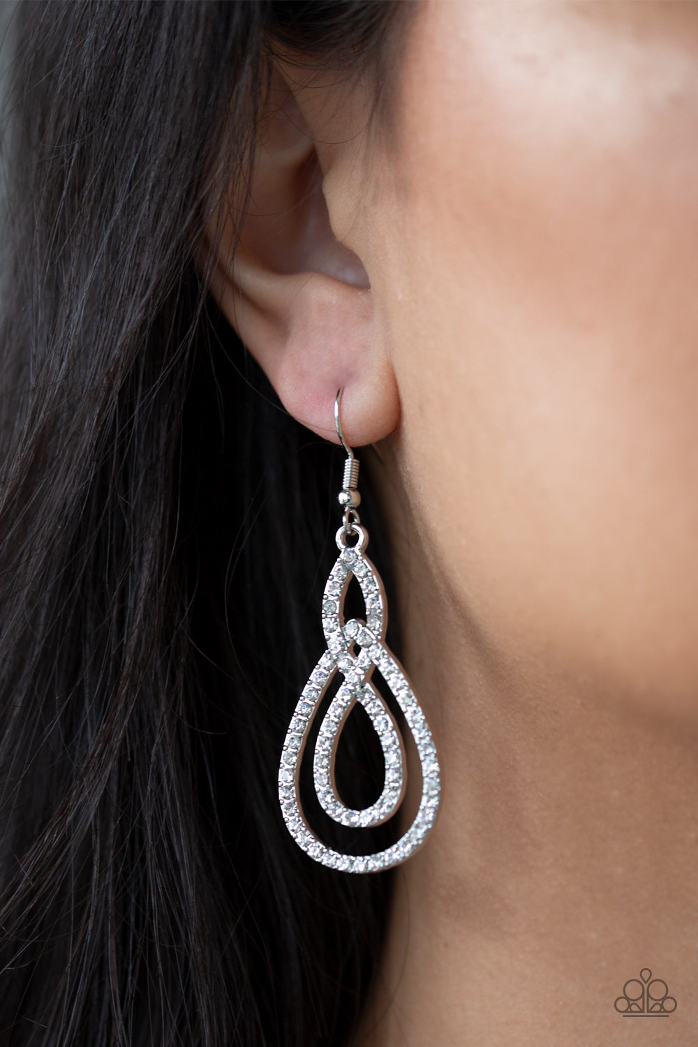 Paparazzi ♥ Sassy Sophistication - White ♥ Earrings
