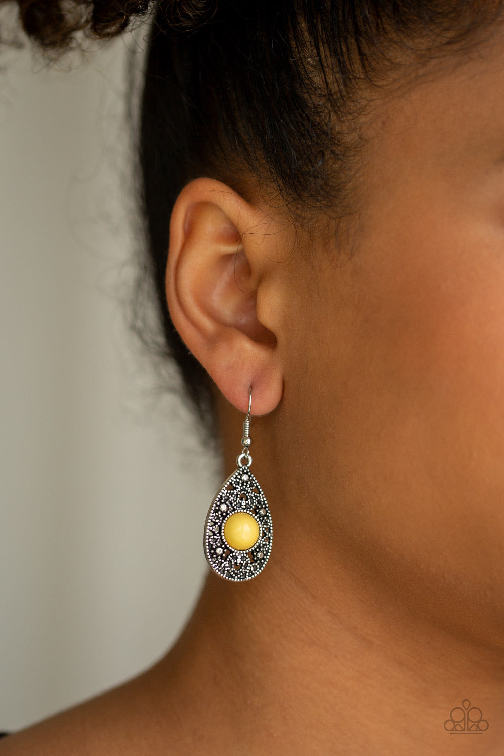 Paparazzi ♥ From POP To Bottom - Yellow ♥ Earrings